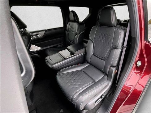 Used 2025 INFINITI QX80 Autograph image 28