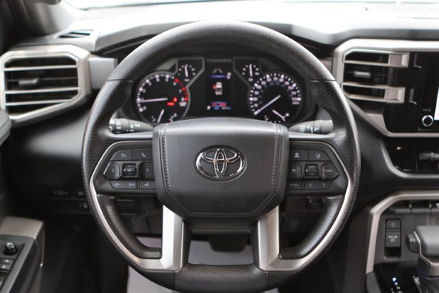 Used 2026 Toyota Tundra SR5 AWD/4WD image 15
