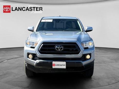 Used 2021 Toyota Tacoma SR5 RWD image 2