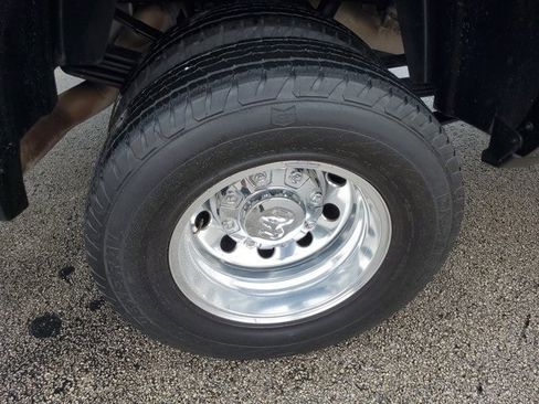 Certified 2022 RAM 3500 Laramie image 9