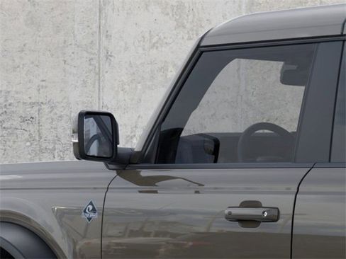 New 2025 Ford Bronco Outer Banks w/ Sasquatch Package image 22