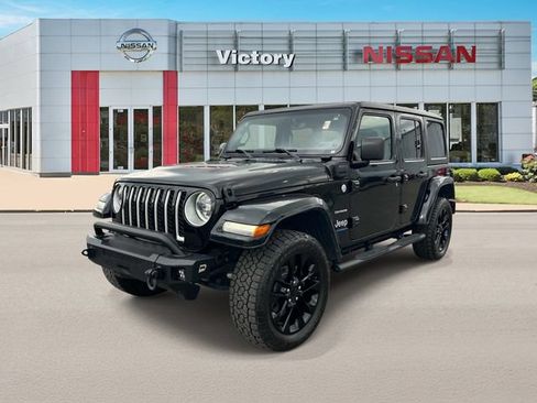 Used 2023 Jeep Wrangler Unlimited Sahara AWD/4WD image 7