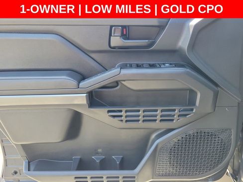 Used 2025 Toyota Tacoma SR5 AWD/4WD image 21