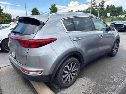 Used 2019 Kia Sportage EX FWD image 3