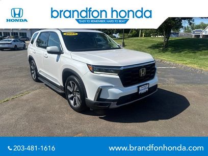 Used 2025 Honda Pilot Elite