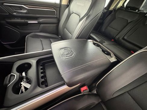 Used 2019 RAM 1500 Laramie AWD/4WD image 33