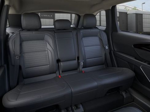 New 2026 Lincoln Nautilus Reserve AWD/4WD image 11