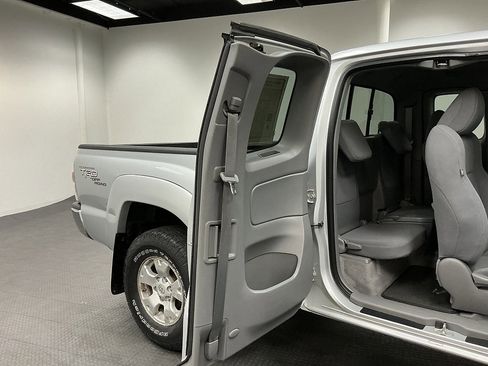 Used 2009 Toyota Tacoma 4x4 Access Cab V6 image 36