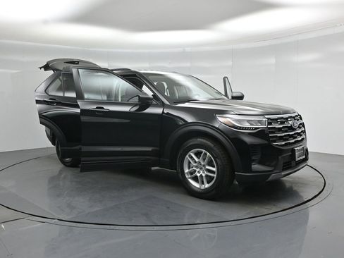 New 2026 Ford Explorer Active RWD image 32