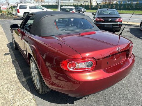 Used 2012 MAZDA MX-5 Miata Sport image 28