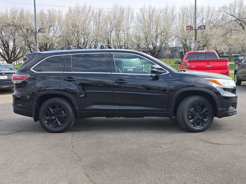 Used 2016 Toyota Highlander XLE image 15