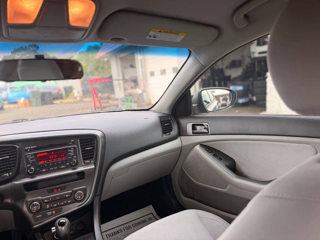 Used 2013 Kia Optima LX FWD image 21