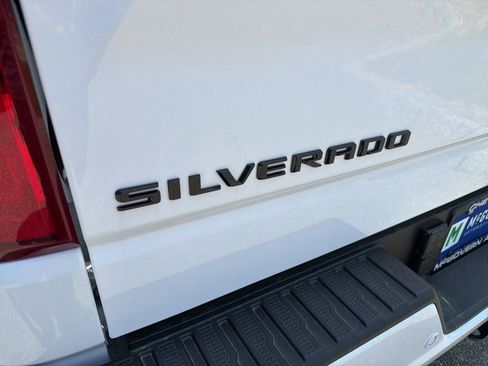 New 2026 Chevrolet Silverado 1500 RST w/ Dark Appearance Package AWD/4WD image 20