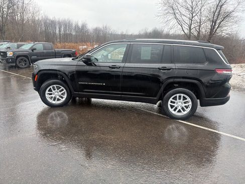 Used 2023 Jeep Grand Cherokee L Laredo image 4