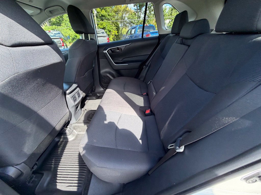 Used 2024 Toyota RAV4 LE AWD/4WD image 44