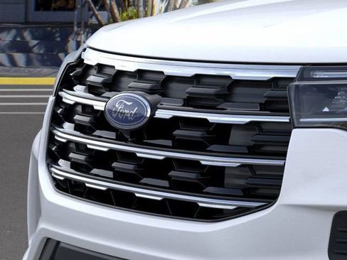 New 2026 Ford Explorer Active image 17