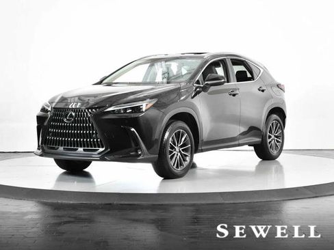 Certified 2025 Lexus NX 250 FWD w/ Accessory Package (Z1) image 1