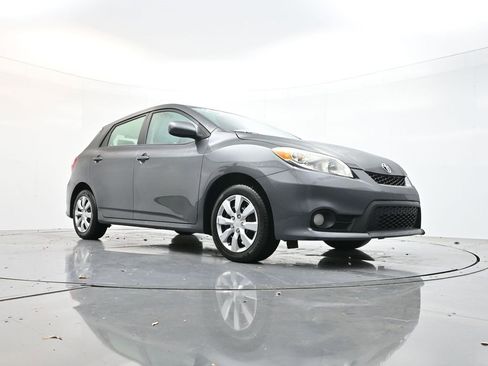 Used 2013 Toyota Matrix L image 23