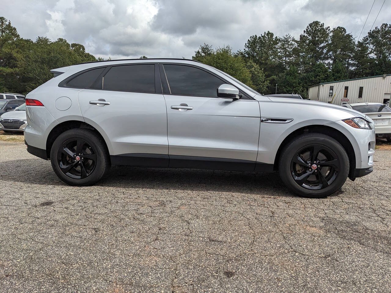 Used 2017 Jaguar F-PACE Premium AWD/4WD image 6