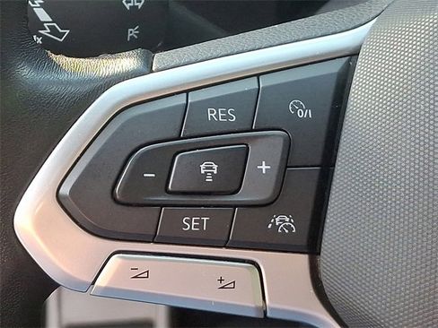 Used 2024 Volkswagen Jetta Sport image 21