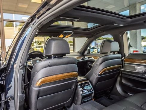 Used 2017 BMW 740i xDrive AWD/4WD image 46