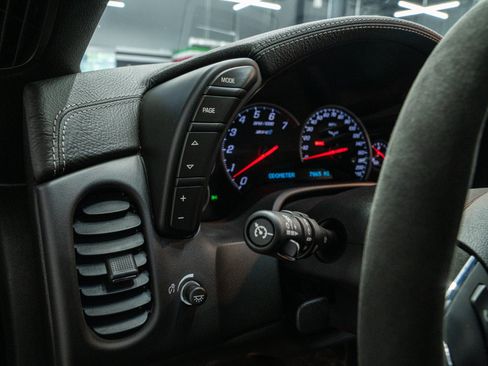 Used 2009 Chevrolet Corvette ZR1 w/ Preferred Equipment Group RWD image 27