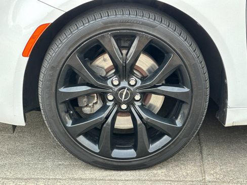 Used 2015 Chrysler 200 S w/ Sun/Sound Group FWD image 23