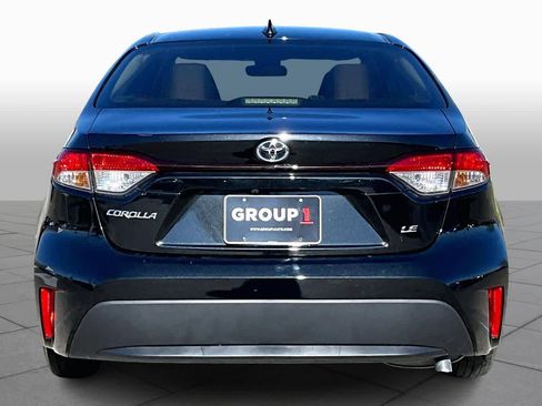 Used 2021 Toyota Corolla LE image 5