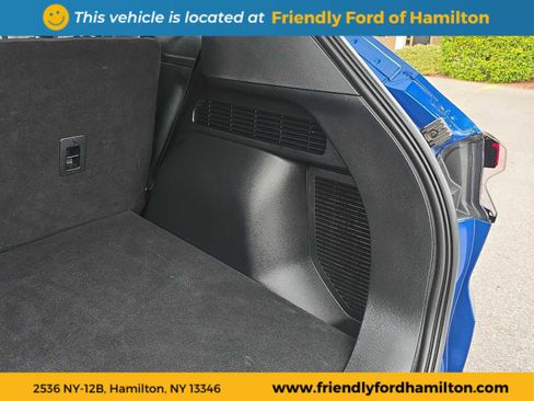 Used 2022 Ford Escape SE w/ SE Sport Appearance Package image 19