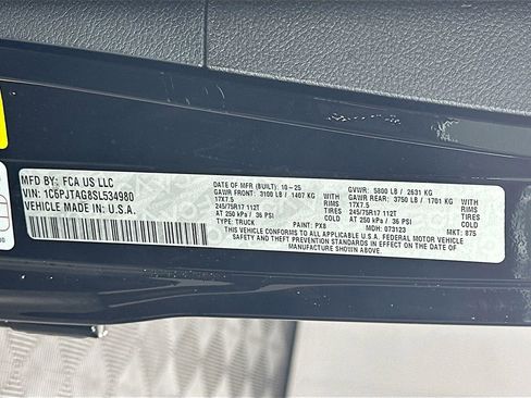 New 2025 Jeep Gladiator Sport image 17