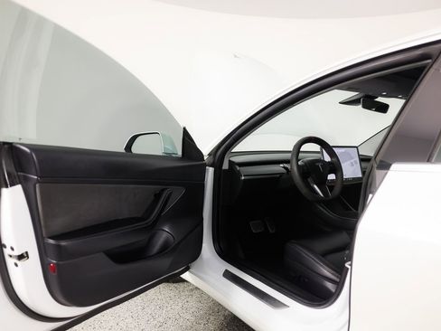 Used 2020 Tesla Model 3 Long Range image 21