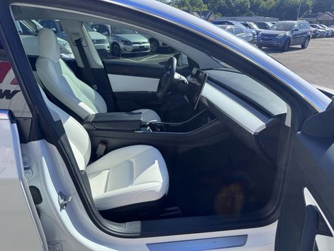 Used 2020 Tesla Model 3 Long Range AWD/4WD image 18