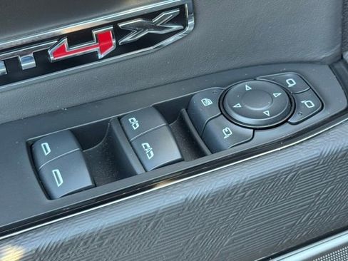 Used 2024 GMC Sierra 1500 AT4X image 21