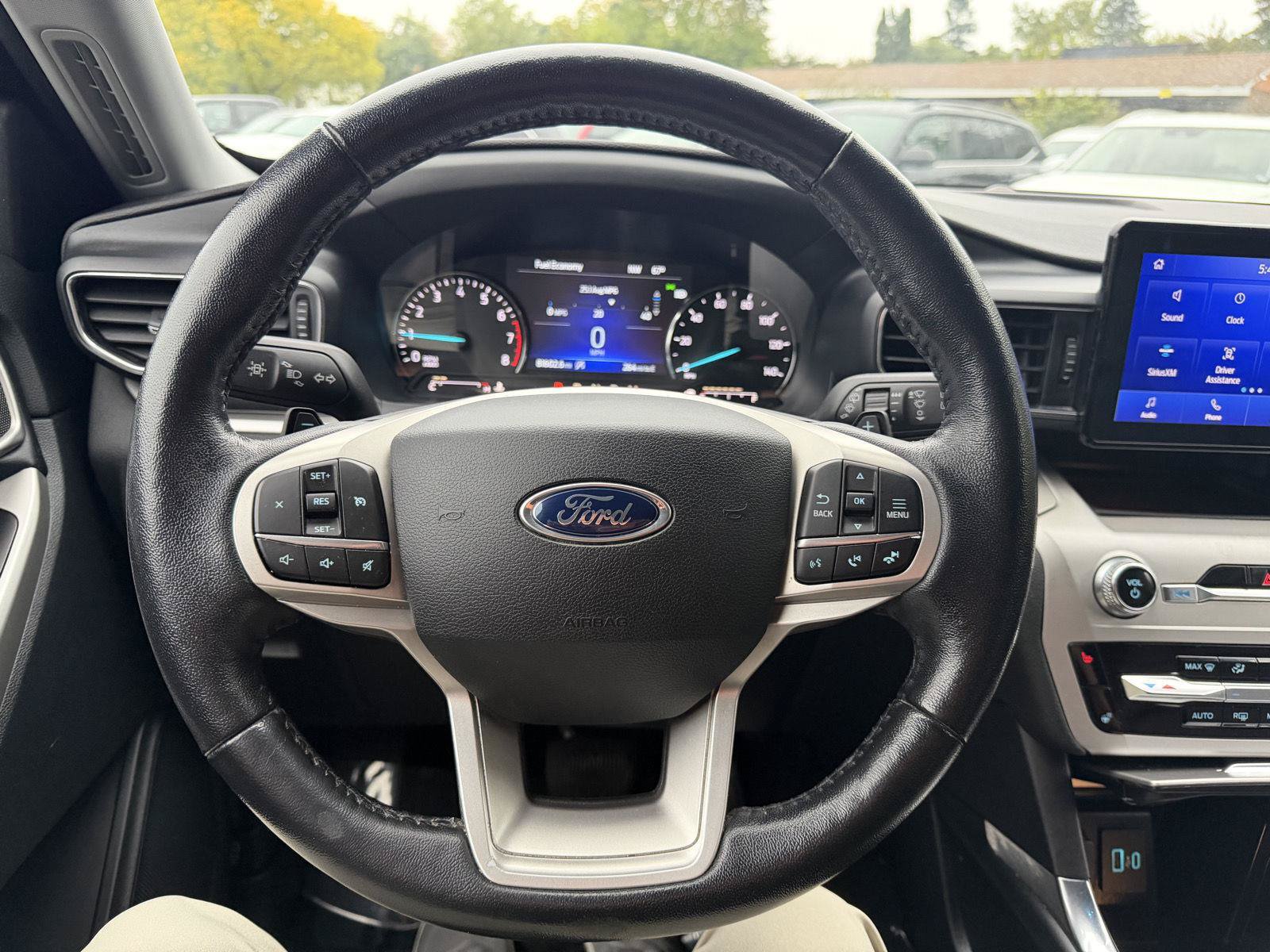 Used 2020 Ford Explorer XLT w/ Equipment Group 202A AWD/4WD image 13