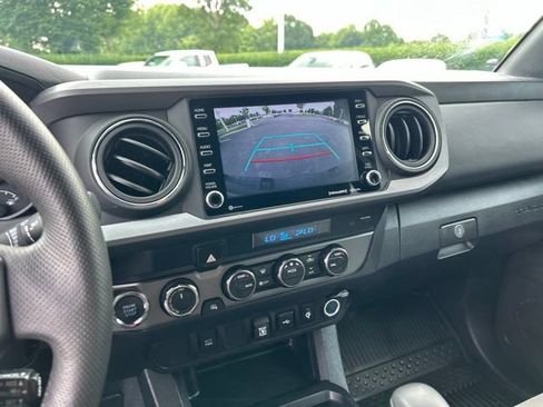 Used 2023 Toyota Tacoma TRD Sport AWD/4WD image 24