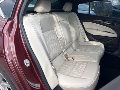 Used 2019 Buick Regal Avenir w/ Driver Confidence Package II FWD image 14