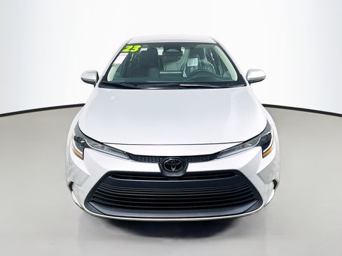 Used 2023 Toyota Corolla LE FWD image 11