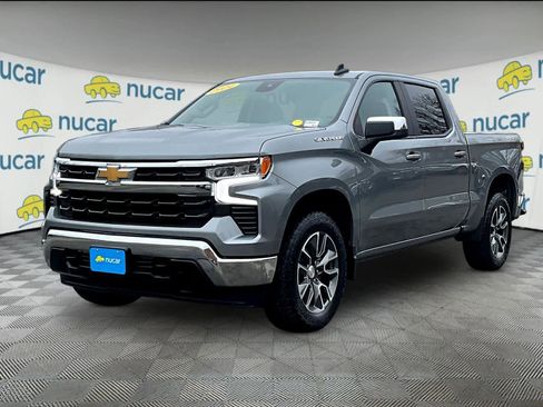 Used 2024 Chevrolet Silverado 1500 LT image 3