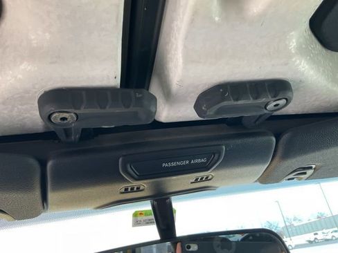 Used 2019 Jeep Wrangler Unlimited Sport S image 23