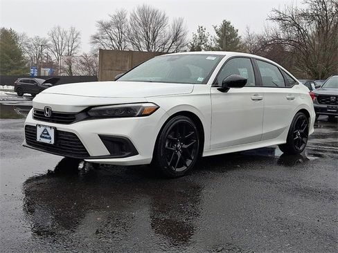 Certified 2024 Honda Civic Sport image 3