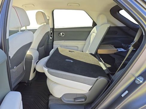 Used 2023 Hyundai Ioniq 5 SEL image 13