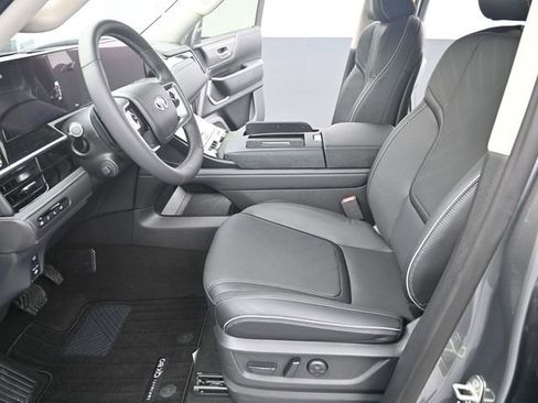 New 2026 INFINITI QX80 Luxe RWD image 13