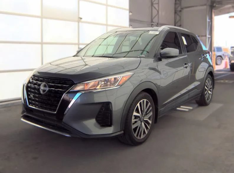 Used 2023 Nissan Kicks SV FWD image 1