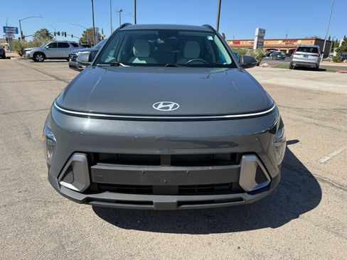 Used 2024 Hyundai Kona SEL AWD/4WD image 2