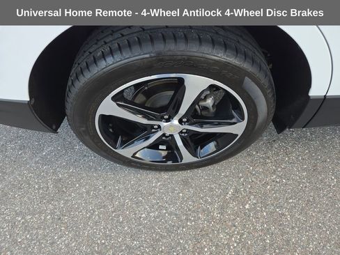 Used 2018 Chevrolet Equinox LT image 13