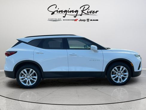 Used 2021 Chevrolet Blazer LT w/ Sound & Technology Package FWD image 8