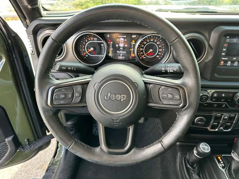 Used 2022 Jeep Gladiator Sport image 25