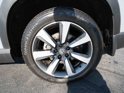 Used 2025 Honda Pilot Touring image 30