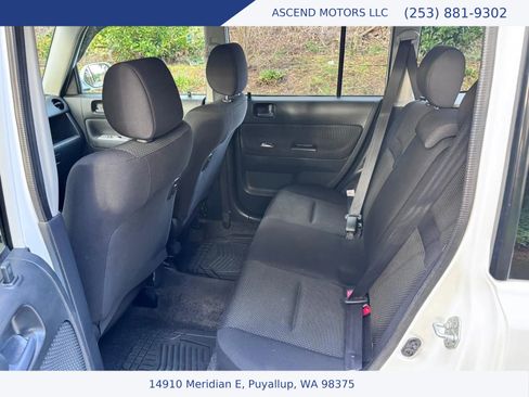 Used 2005 Scion xB Hatchback 4D image 10