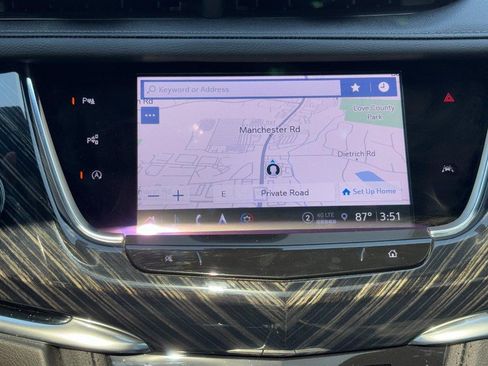 Used 2023 Cadillac XT6 Premium Luxury w/ Technology Package AWD/4WD image 21